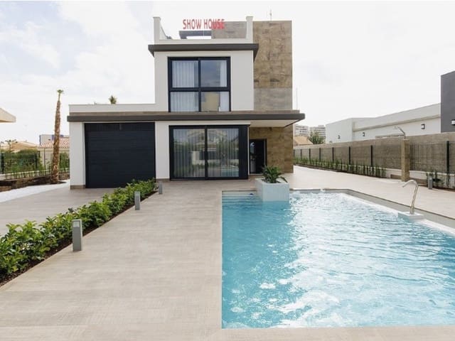 4 soveværelse Villa til salg i Campoamor, Orihuela med swimmingpool - € 995.000 (Ref: 7792822)