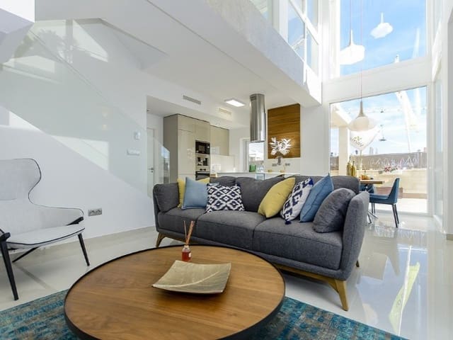 3 quarto Moradia para venda em Los Montesinos com piscina - 485 000 € (Ref: 7833653)