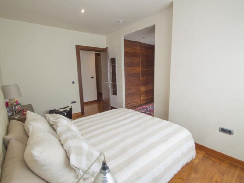 3 bedroom Penthouse for sale in Torrevieja with garage - € 860,000 (Ref: 7843601)