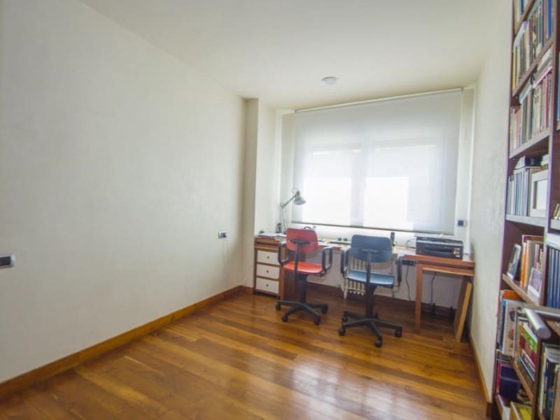 3 bedroom Penthouse for sale in Torrevieja with garage - € 860,000 (Ref: 7843601)