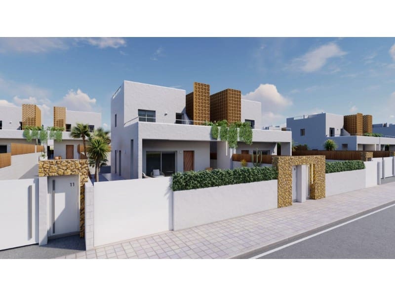 Chalet de 3 habitaciones en Pilar de la Horadada en venta con piscina - 489.000 € (Ref: 7866246)