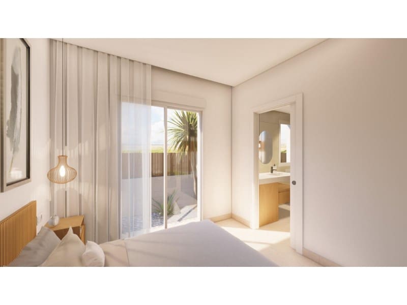 Chalet de 3 habitaciones en Pilar de la Horadada en venta con piscina - 489.000 € (Ref: 7866246)