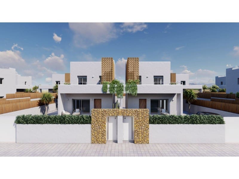 Chalet de 3 habitaciones en Pilar de la Horadada en venta con piscina - 489.000 € (Ref: 7866246)