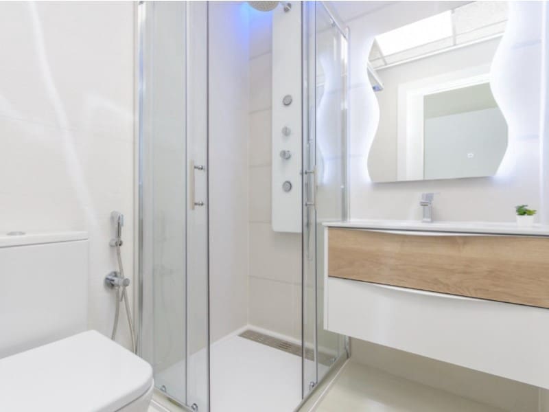 2 soveværelse Bungalow til salg i Torrevieja med swimmingpool - € 275.000 (Ref: 7893787)