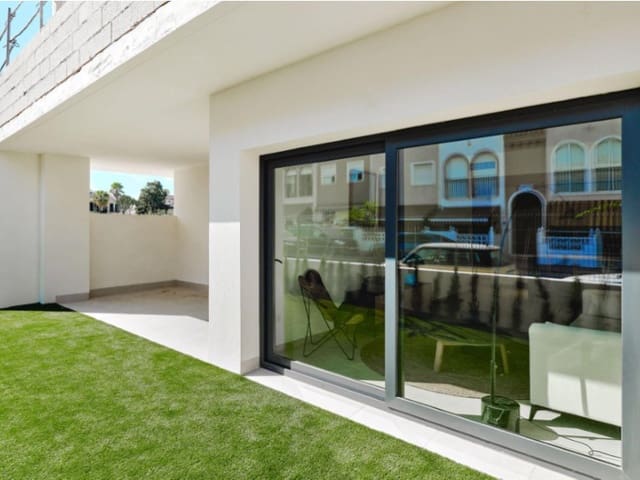 2 soveværelse Bungalow til salg i La Veleta, Torrevieja med garage - € 360.000 (Ref: 7893792)