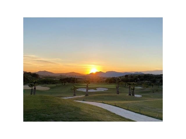 3 soverom Villa til salgs i Desamparados - Hurchillo - Torremendo, Orihuela med svømmebasseng - € 395 000 (Ref: 7893889)