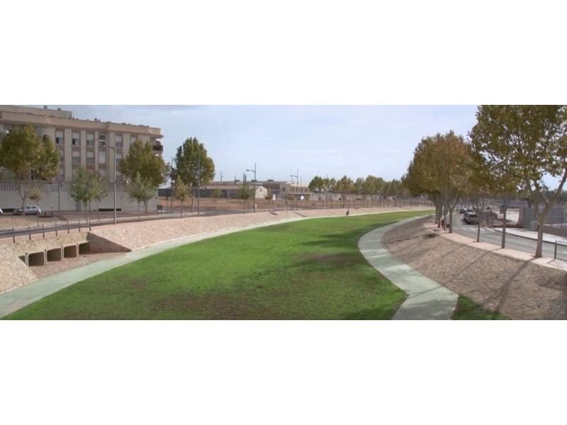 Chalet de 3 habitaciones en Pilar de la Horadada en venta con piscina - 379.900 € (Ref: 7893910)