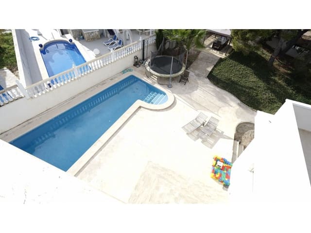 4 chambre Villa/Maison à vendre à Ciudad Quesada, Rojales avec piscine - 549 000 € (Ref: 8017777)