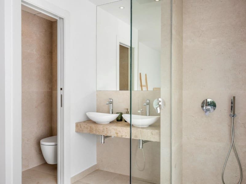 3 sypialnia Willa na sprzedaż w Los Alcazares z basenem - 499 900 € (Ref: 8082871)