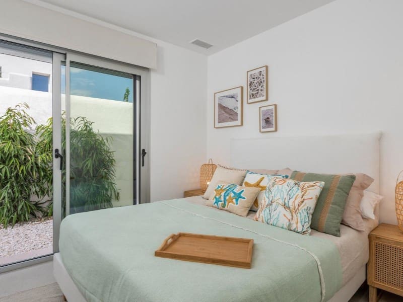 3 sypialnia Willa na sprzedaż w Los Alcazares z basenem - 499 900 € (Ref: 8082871)