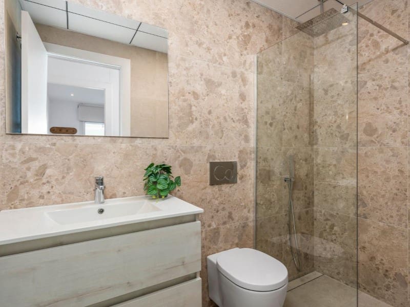 3 sypialnia Willa na sprzedaż w Los Alcazares z basenem - 499 900 € (Ref: 8082871)