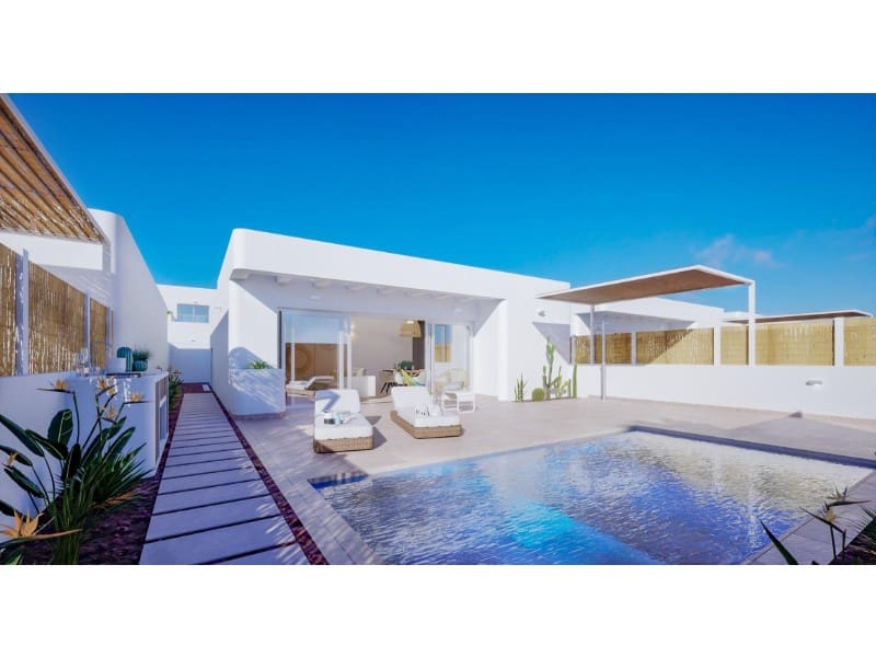 3 sypialnia Willa na sprzedaż w Los Alcazares z basenem - 499 900 € (Ref: 8082871)