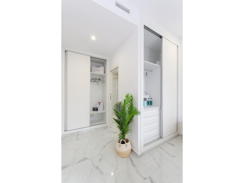 3 sovrum Villa till salu i Torrevieja med pool - 424 000 € (Ref: 8102366)