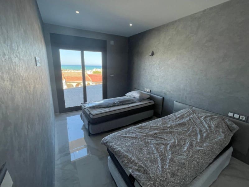 5 sypialnia Willa na sprzedaż w La Mata - 1 140 000 € (Ref: 8140864)