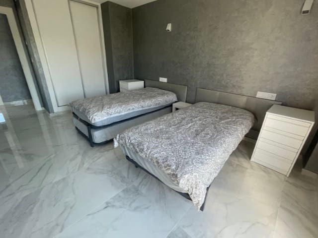 5 soveværelse Villa til salg i Cabo Cervera, Torrevieja - € 1.140.000 (Ref: 8140864)