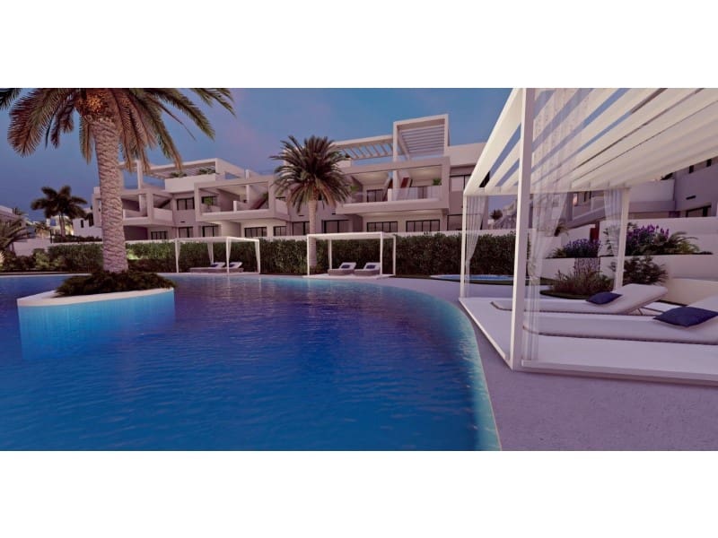 2 soveværelse Bungalow til salg i Torrevieja med swimmingpool - € 309.900 (Ref: 8140882)