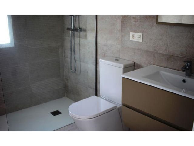 3 soveværelse Villa til salg i La Romana med swimmingpool - € 345.000 (Ref: 8162416)