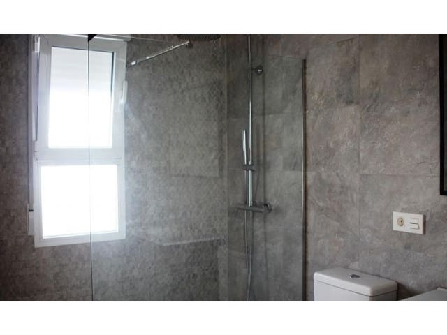 3 soveværelse Villa til salg i La Romana med swimmingpool - € 345.000 (Ref: 8162416)