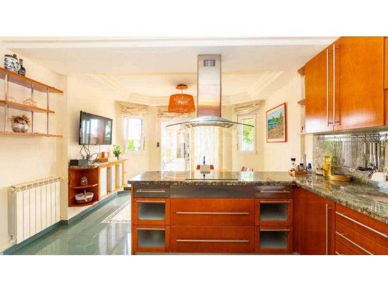 4 sovrum Villa till salu i Aguas Nuevas med pool garage - 995 000 € (Ref: 8220642)