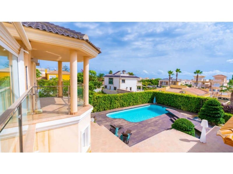 4 sovrum Villa till salu i Aguas Nuevas med pool garage - 995 000 € (Ref: 8220642)