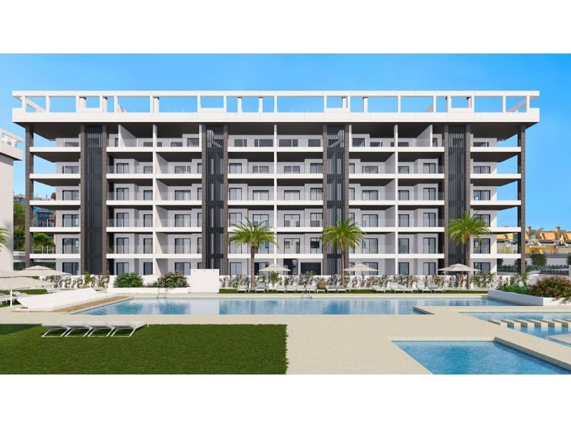 Ático de 3 habitaciones en Torrevieja en venta con piscina - 540.000 € (Ref: 8254027)