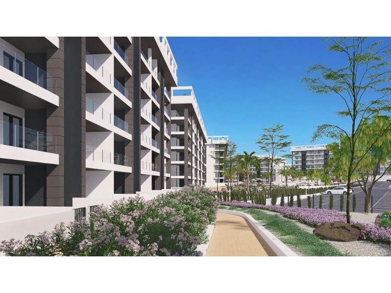 Ático de 3 habitaciones en Torrevieja en venta con piscina - 540.000 € (Ref: 8254027)