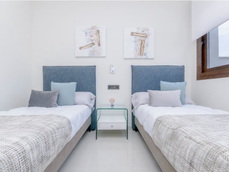 3 soveværelse Bungalow til salg i Torrevieja med swimmingpool - € 290.000 (Ref: 8311575)