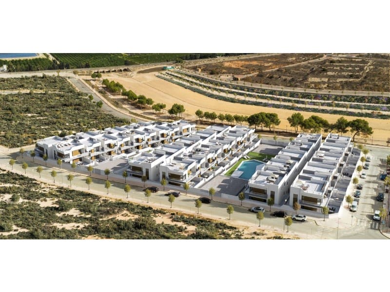 3 soveværelse Bungalow til salg i San Miguel de Salinas med swimmingpool - € 249.900 (Ref: 8331804)