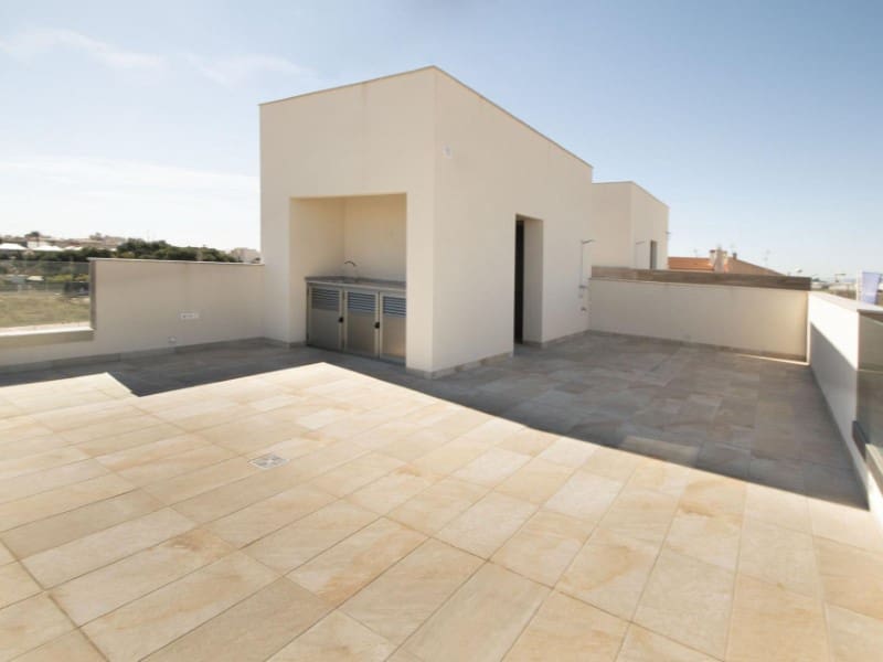 3 bedroom Villa for sale in Pinar de Campoverde with pool - € 474,900 (Ref: 8403730)