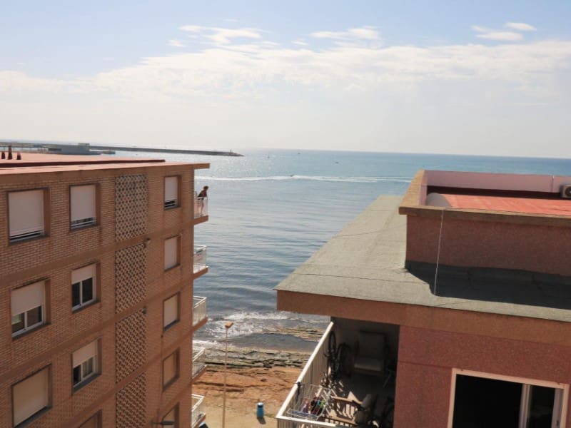 3 makuuhuone Kattohuoneisto myytävänä paikassa Torrevieja - 240 000 € (Ref: 8423631)