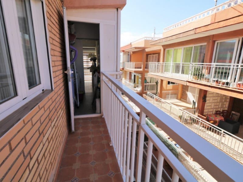3 makuuhuone Kattohuoneisto myytävänä paikassa Torrevieja - 240 000 € (Ref: 8423631)