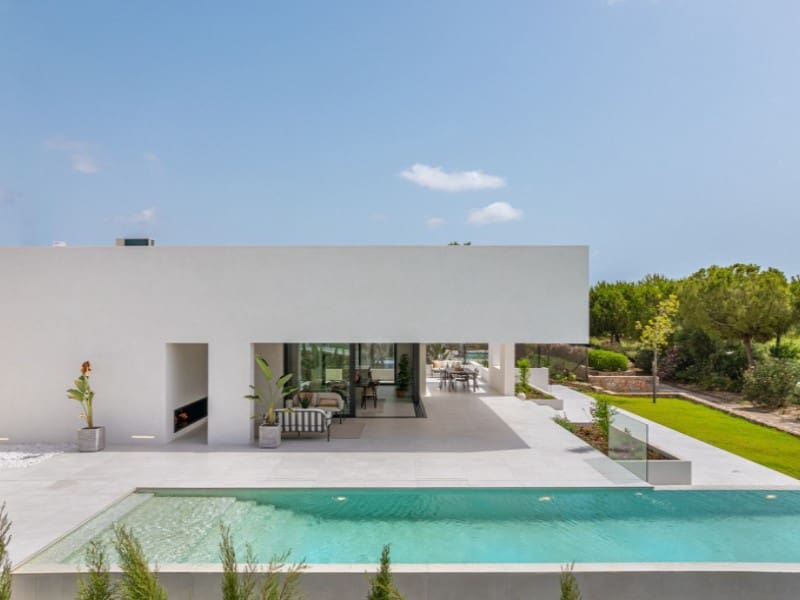 3 soveværelse Villa til salg i Cabo Roig med swimmingpool - € 2.550.000 (Ref: 8434566)