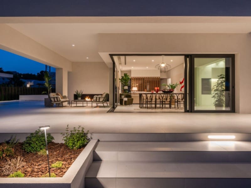 3 soveværelse Villa til salg i Cabo Roig med swimmingpool - € 2.550.000 (Ref: 8434566)