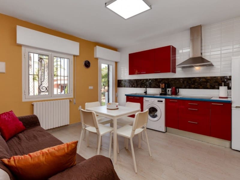 5 Zimmer Villa zu verkaufen in Torrevieja mit Pool - 850.000 € (Ref: 8434568)