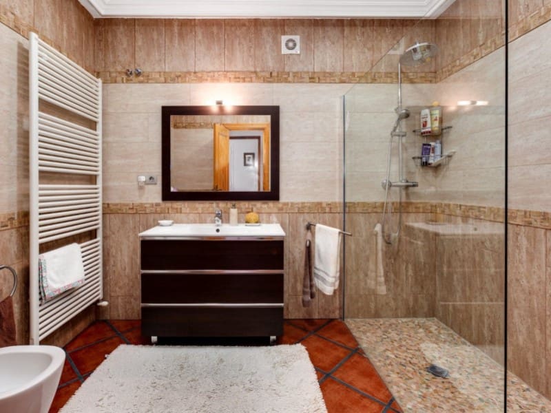 5 Zimmer Villa zu verkaufen in Torrevieja mit Pool - 850.000 € (Ref: 8434568)