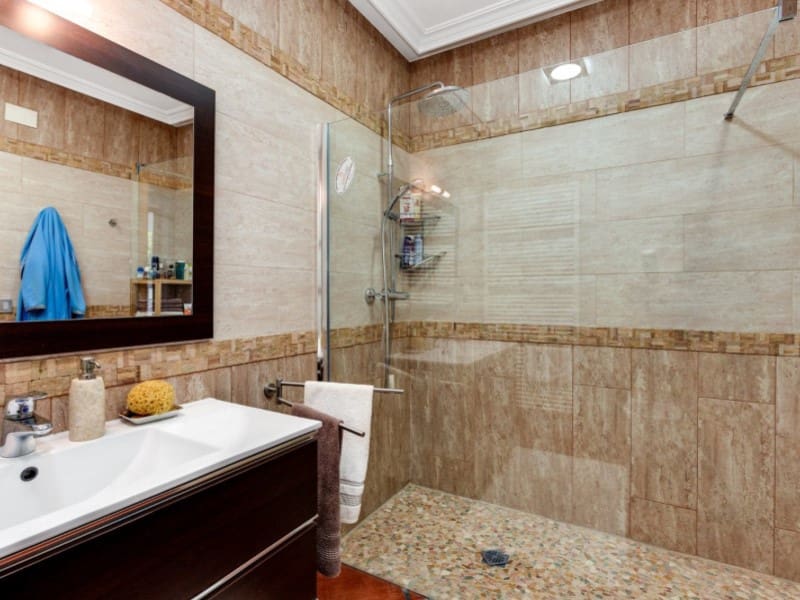 5 Zimmer Villa zu verkaufen in Torrevieja mit Pool - 850.000 € (Ref: 8434568)