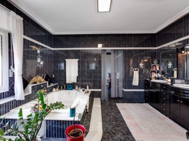 5 Zimmer Villa zu verkaufen in Torrevieja mit Pool - 850.000 € (Ref: 8434568)