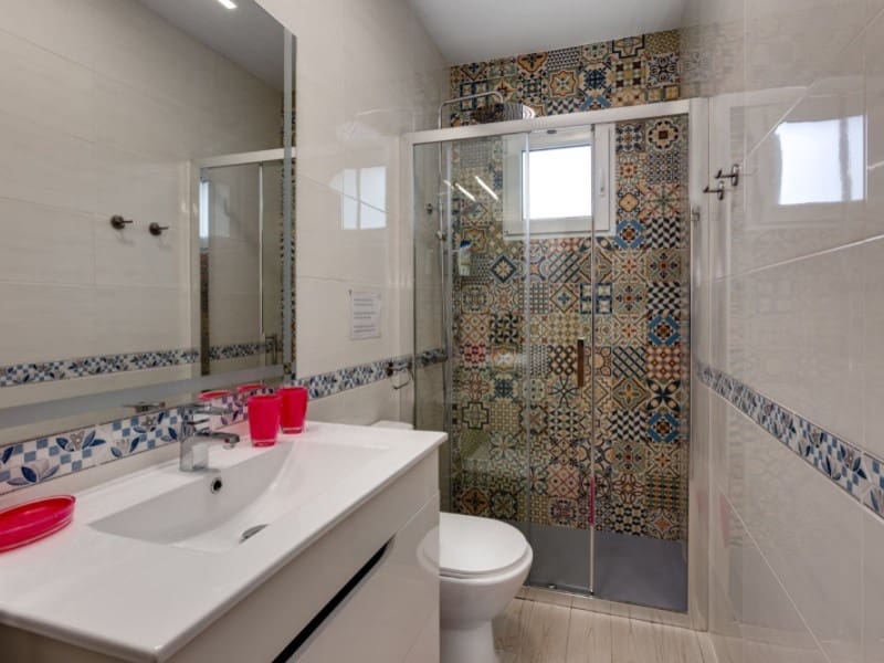 5 Zimmer Villa zu verkaufen in Torrevieja mit Pool - 850.000 € (Ref: 8434568)