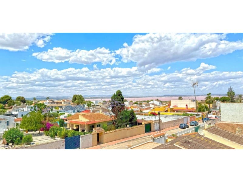 Chalet de 6 habitaciones en Torrevieja en venta con piscina - 610.000 € (Ref: 8434606)