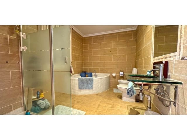 Chalet de 6 habitaciones en Los Balcones - Los Altos, Torrevieja en venta con piscina - 595.000 € (Ref: 8434606)