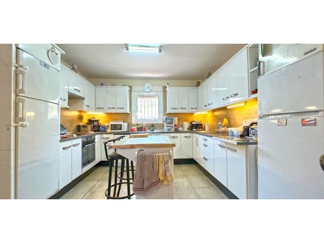 Chalet de 6 habitaciones en Los Balcones - Los Altos, Torrevieja en venta con piscina - 595.000 € (Ref: 8434606)
