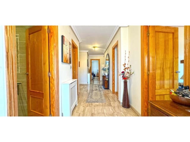 Chalet de 6 habitaciones en Los Balcones - Los Altos, Torrevieja en venta con piscina - 595.000 € (Ref: 8434606)