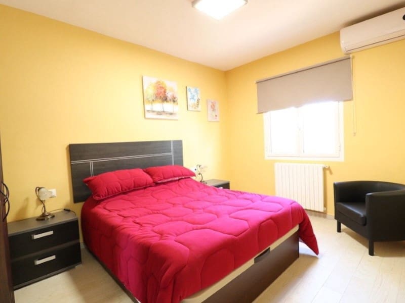 5 Zimmer Villa zu verkaufen in Torrevieja mit Garage - 850.000 € (Ref: 8440747)