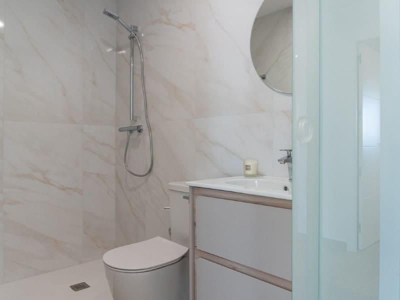 2 sovrum Lägenhet till salu i Orihuela Costa med pool garage - 339 000 € (Ref: 8460846)