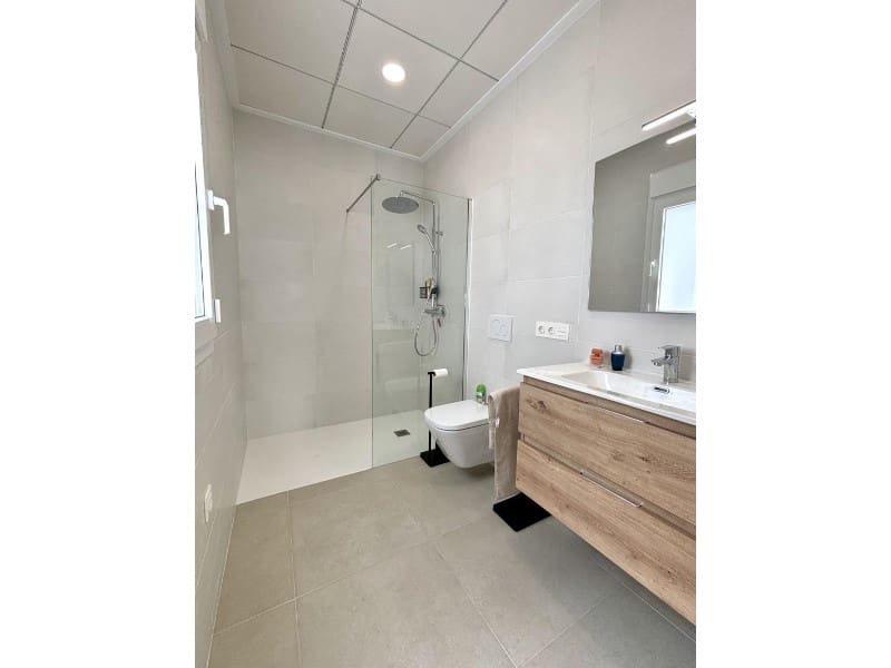 Chalet de 3 habitaciones en Benijófar en venta con piscina - 478.732 € (Ref: 8580288)