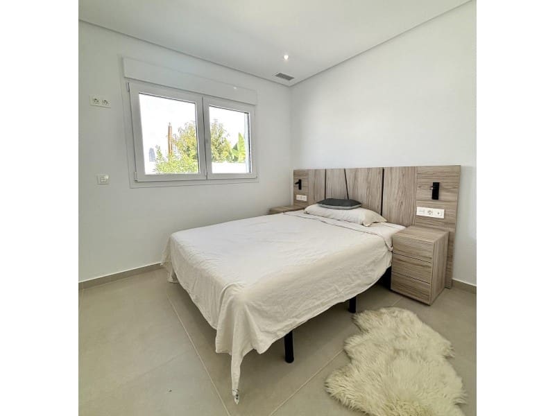 Chalet de 3 habitaciones en Benijófar en venta con piscina - 478.732 € (Ref: 8580288)