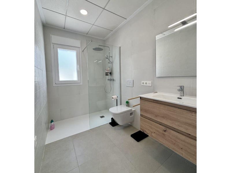 Chalet de 3 habitaciones en Benijófar en venta con piscina - 478.732 € (Ref: 8580288)