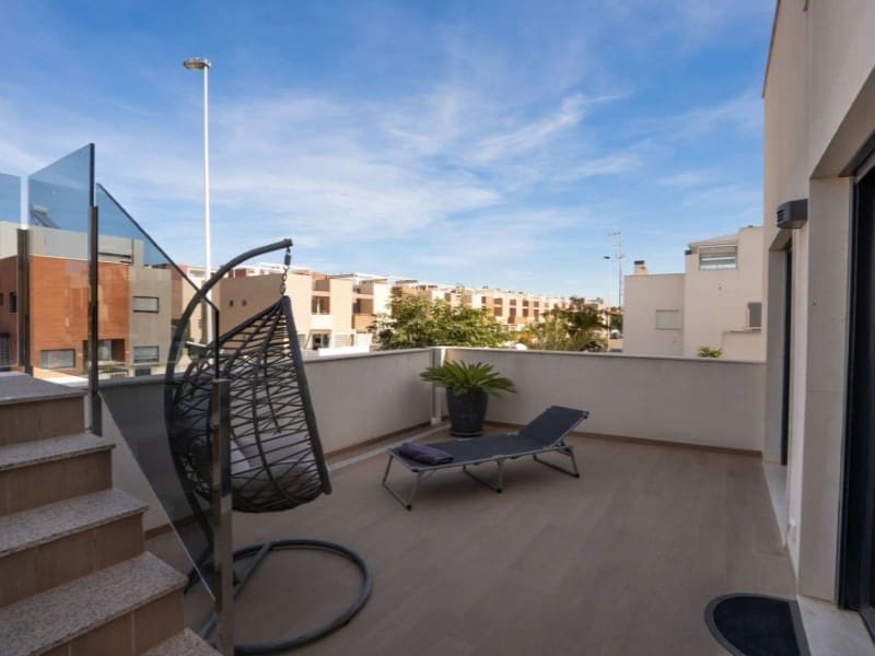 5 camera da letto Villa in vendita in Torrevieja con piscina - 549.000 € (Rif: 8615530)