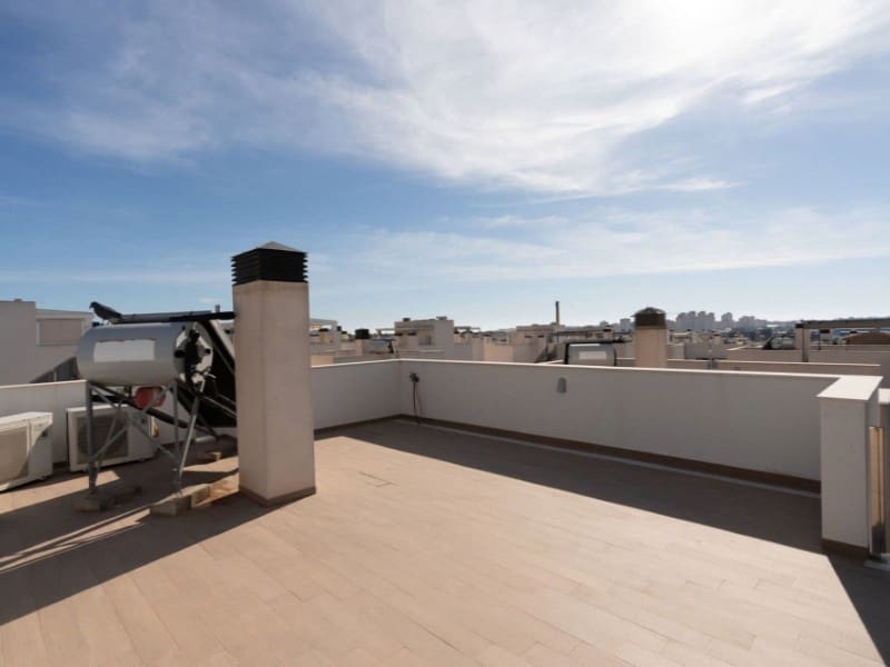 5 camera da letto Villa in vendita in Torrevieja con piscina - 549.000 € (Rif: 8615530)