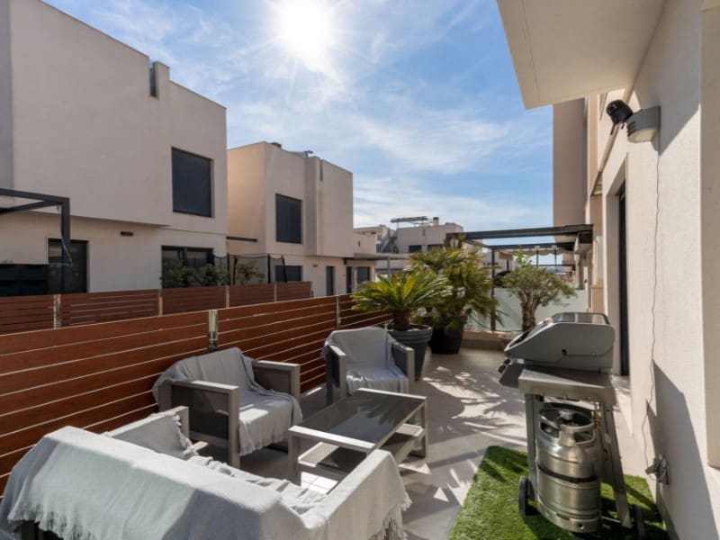 5 camera da letto Villa in vendita in Torrevieja con piscina - 549.000 € (Rif: 8615530)